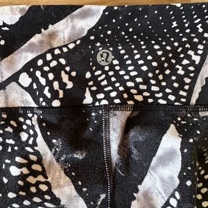 Full length Lululemon workout leggings size 6